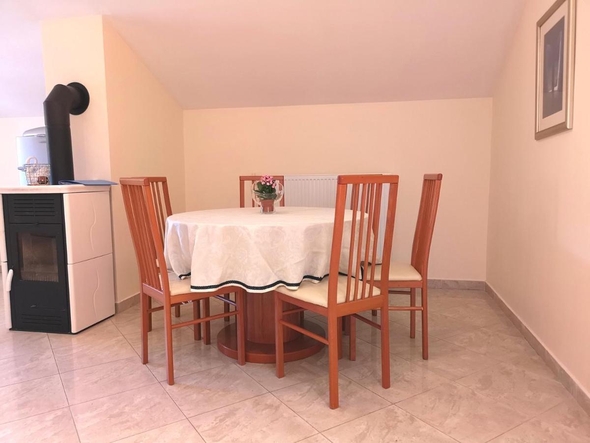 Apartments With A Swimming Pool Banjol, Rab - 11382 מראה חיצוני תמונה